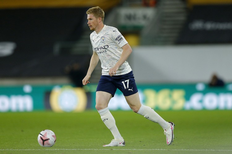 篮球CBA球队锁定季后赛席位，球迷沸腾