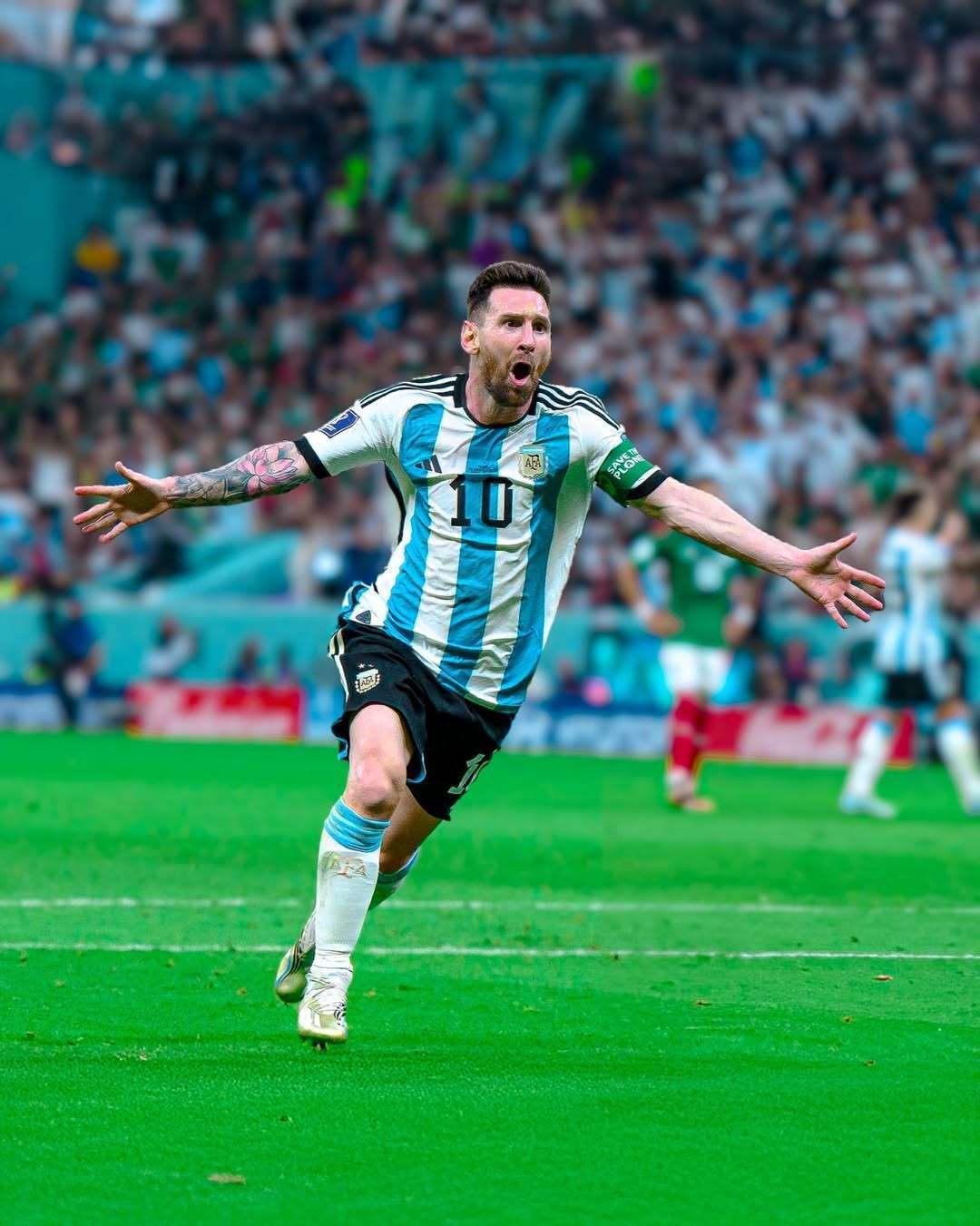 本赛季得分榜前五的球员，只有库里的年龄超过了30岁（本季得分榜前五球员中，仅库里超过30岁）