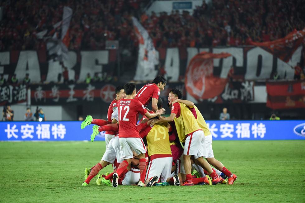 意大利杯尤文2-0乌迪内斯晋级，乔纳森-戴维、洛卡特利建功